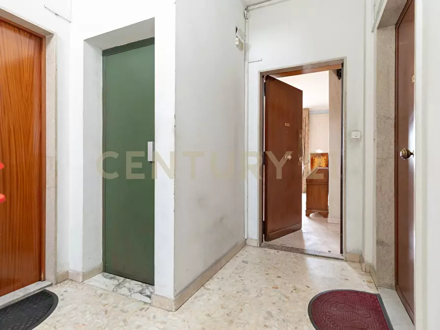 Immagine 23 di Trilocale in vendita  in Via Pietro Platania 6 a Catania