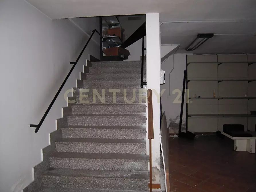 Immagine 5 di Locale commerciale in vendita  in Via Umberto I 53 a Bovolone