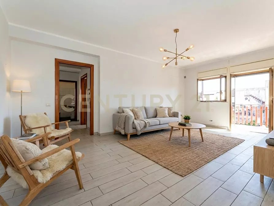 Immagine 1 di Trilocale in vendita  in Via Firenze 112 a Aci Castello