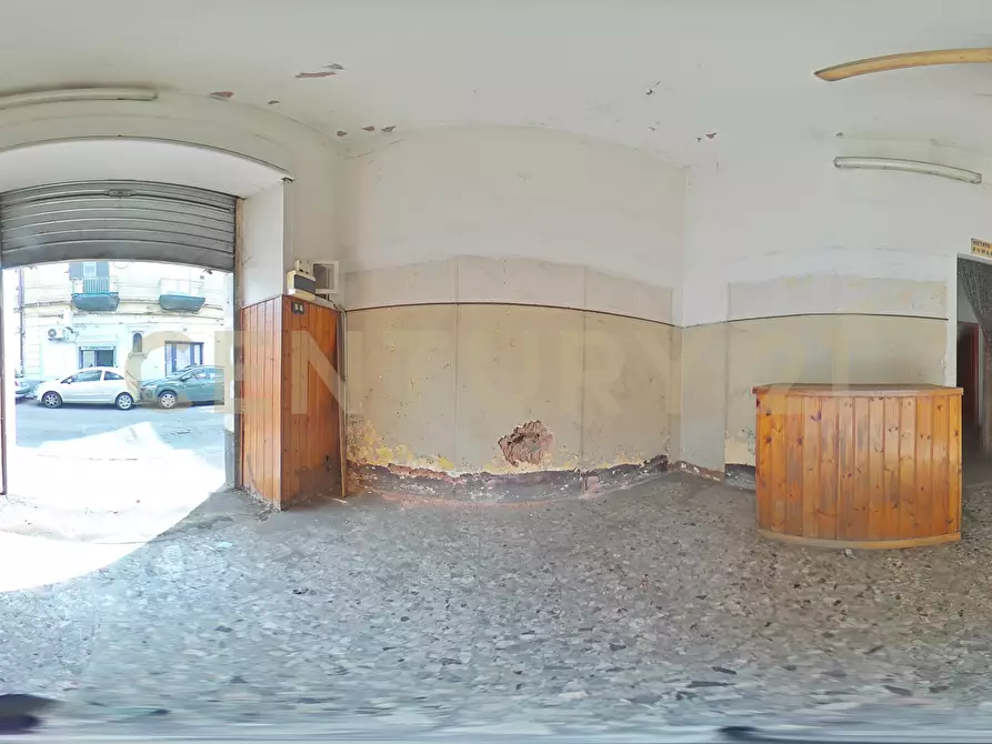 Immagine 24 di Locale commerciale in vendita  in Via del Bosco 107 a Catania