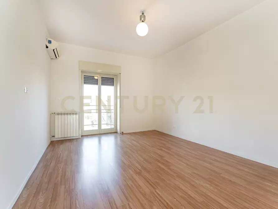 Immagine 29 di Attico in vendita  in Via Vincenzo Giuffrida 203 a Catania