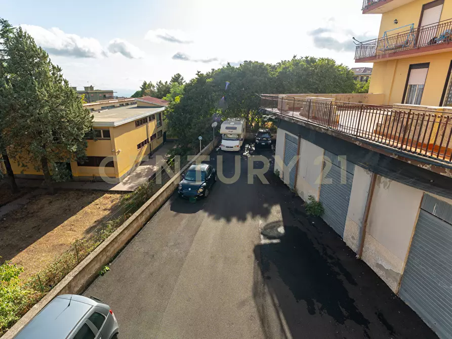 Immagine 38 di Pentalocale in vendita  in Via Cesare Battisti 34 a Belpasso