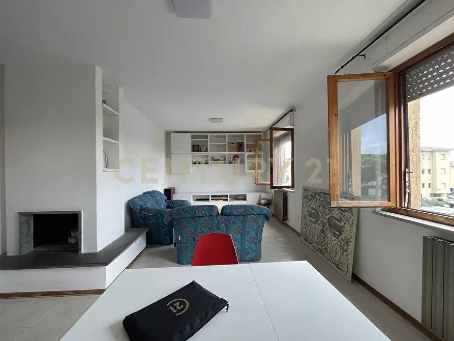 Immagine 1 di Pentalocale in vendita  in Via Pietro Nenni 19 a Orbetello