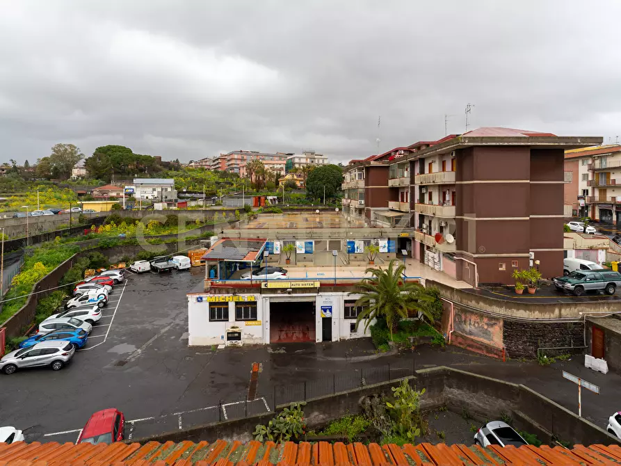 Immagine 17 di Trilocale in vendita  in Via Antonio Gramsci 23 a Gravina Di Catania