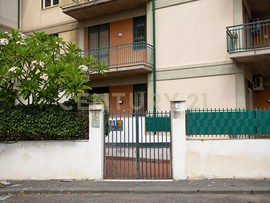 Immagine 2 di Trilocale in vendita  in Via Francesco Guglielmino 18 a Catania