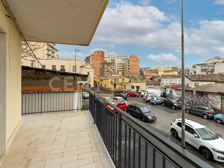 Immagine 37 di Quadrilocale in vendita  in Via Enrico Ferri 15 a Catania