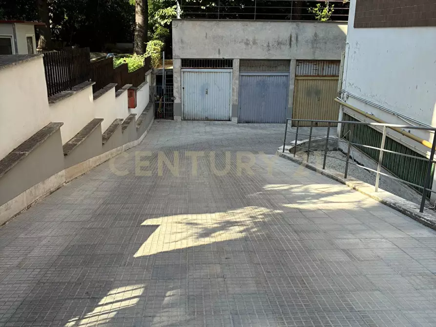 Immagine 5 di Garage in vendita  in Via Chiusi 80 a Roma