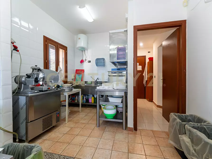 Immagine 45 di Bar / Ristorante in vendita  in Via Del Mare SNC a Augusta