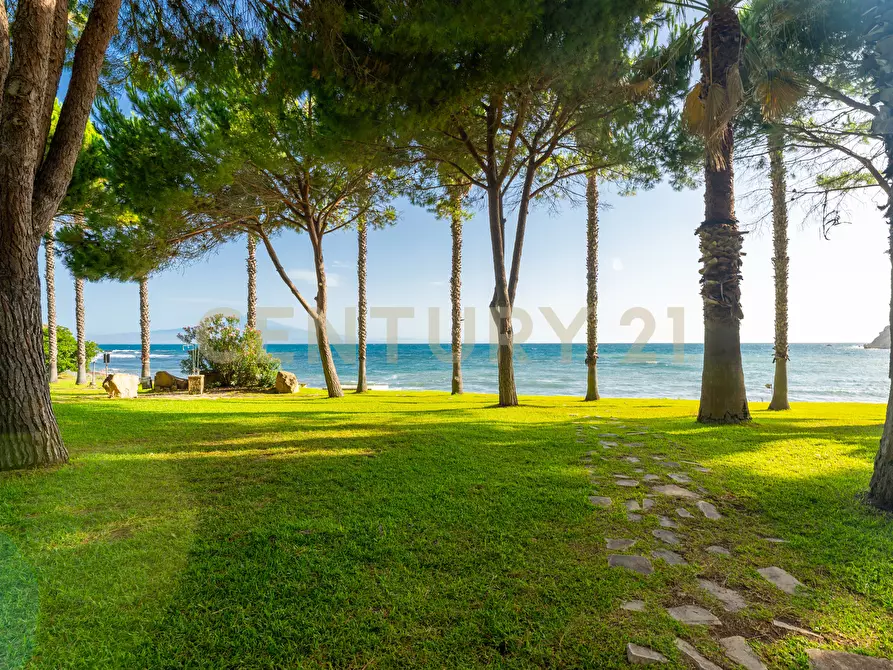 Immagine 78 di Villa in vendita  in baia arcile a Augusta