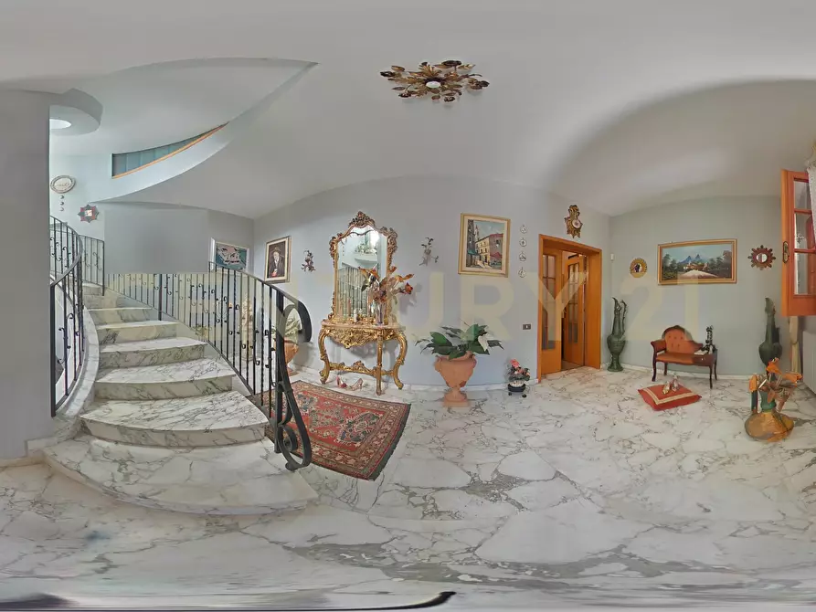 Immagine 148 di Villa in vendita  in Via Ottavia Penna 50 a Caltagirone