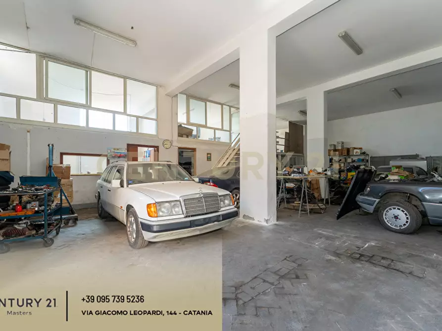 Immagine 22 di Locale commerciale in vendita  in Via Antonio Prestinenza 7 a Catania