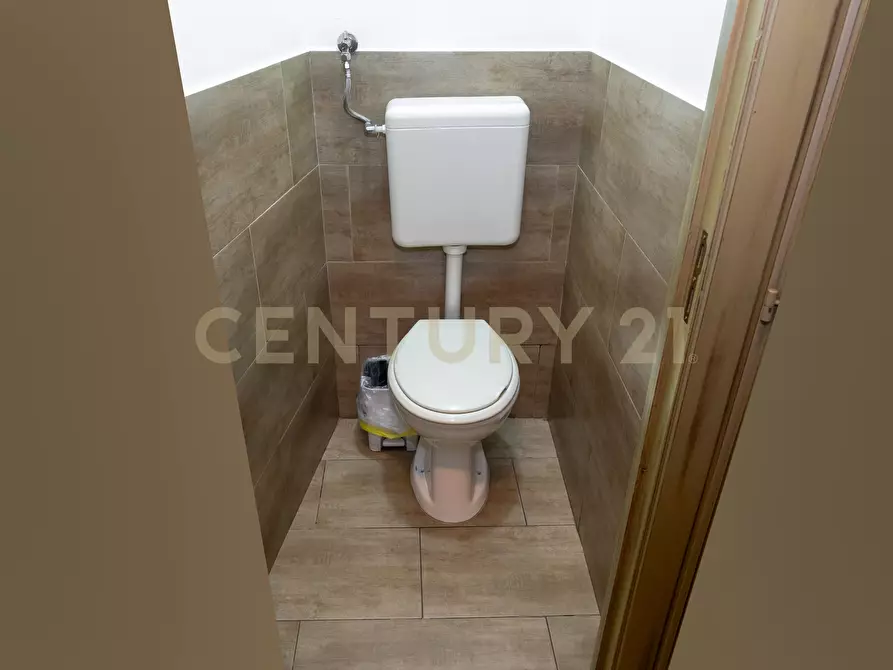 Immagine 30 di Pizzeria / Pub in vendita  in Via Umberto 80 a Sant'agata Li Battiati