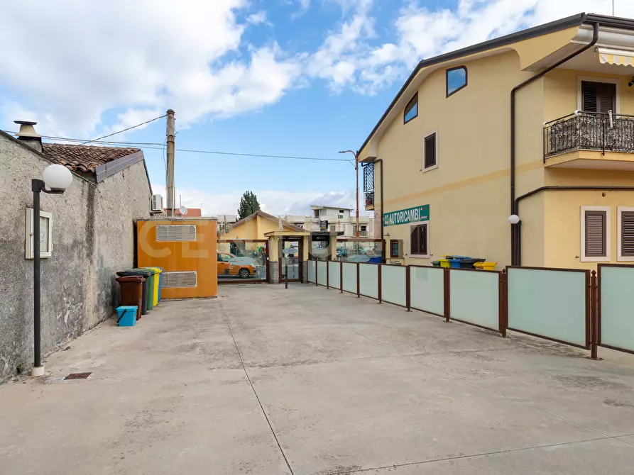 Immagine 4 di Villa in vendita  in Via Emanuela Setticarraro 59 a Belpasso