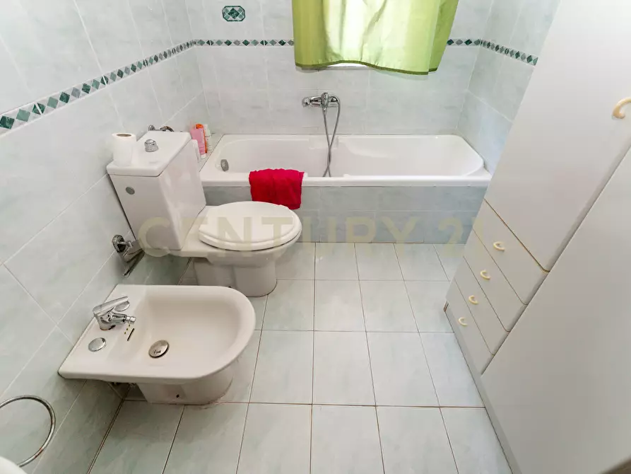 Immagine 48 di Casa indipendente in vendita  in Via Vampolieri 34m a Aci Catena