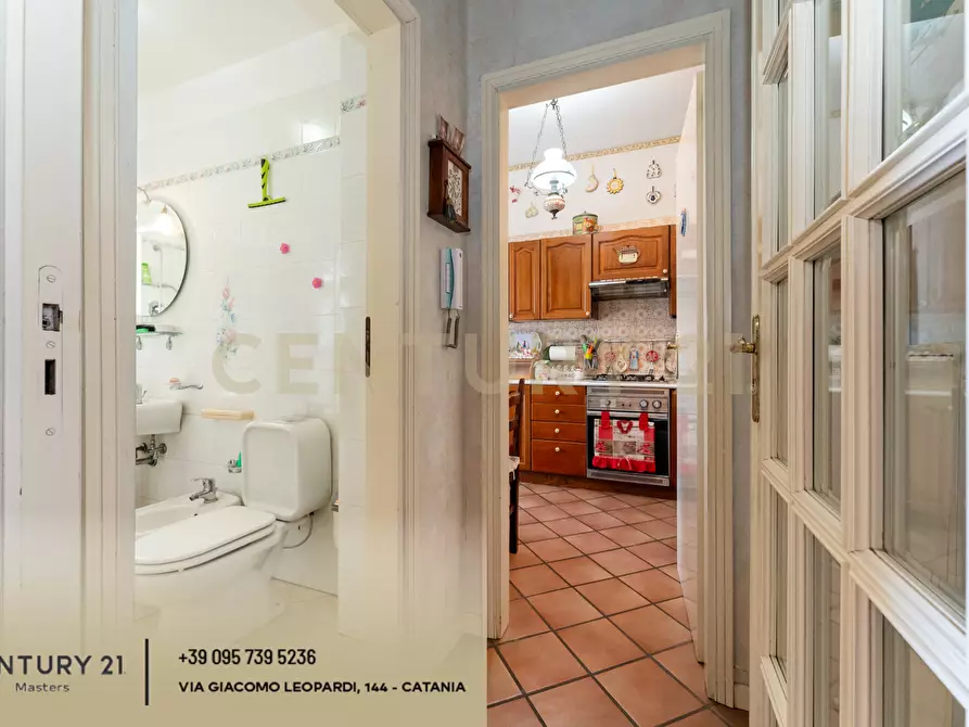 Immagine 62 di Casa semindipendente in vendita  in Via G. Leopardi 1 a Sant'agata Li Battiati