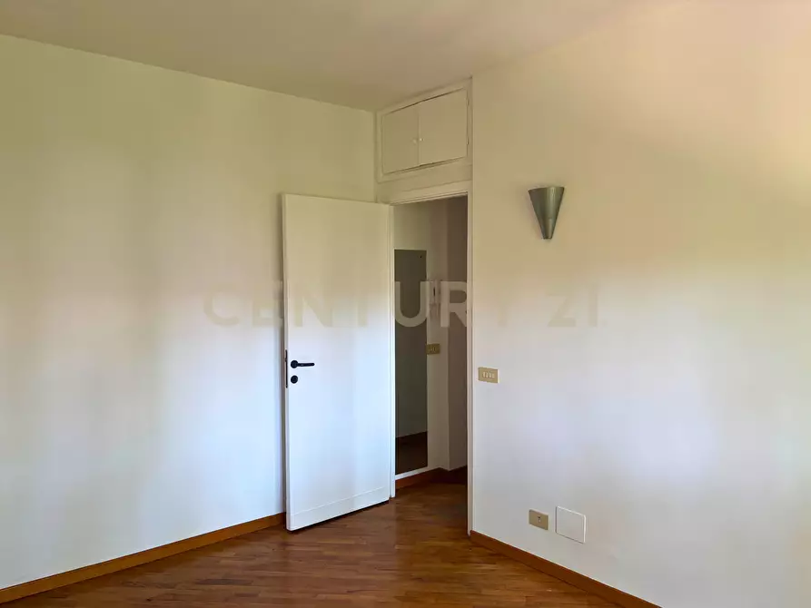 Immagine 16 di Bilocale in affitto  in Via Valsolda 129 a Roma