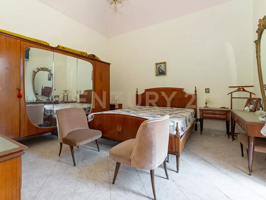 Immagine 45 di Villa in vendita  in Piazza F. M. Scuderi 7 a Viagrande