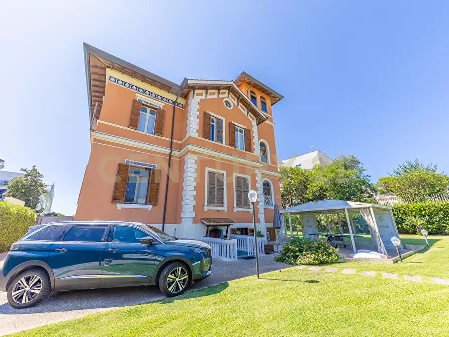 Immagine 29 di Villa in vendita  in Via Aurelia 393 a Santa Marinella