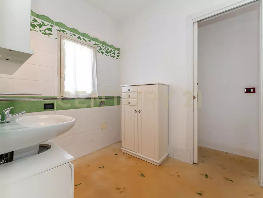 Immagine 37 di Attico in vendita  in Viale Mario Rapisardi 314 a Catania