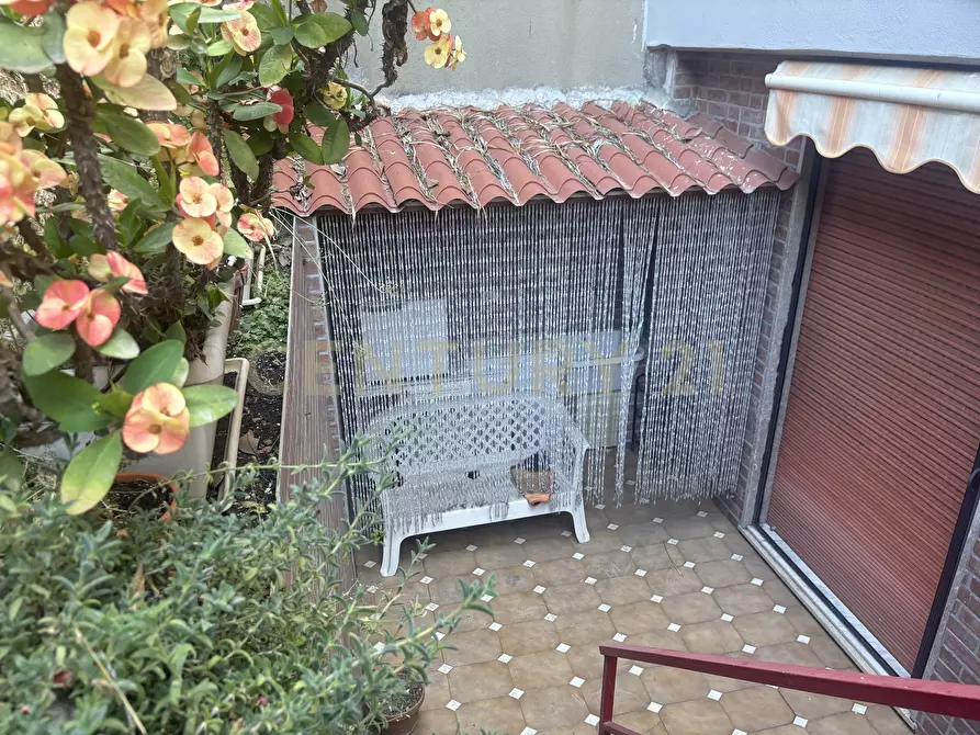 Immagine 23 di Pentalocale in vendita  in Via Francesco Baracca 59 a Riposto