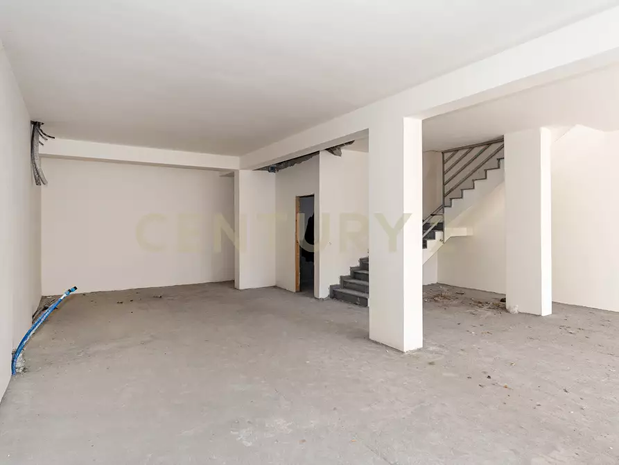 Immagine 11 di Locale commerciale in vendita  in Via Alfred Nobel snc a Misterbianco