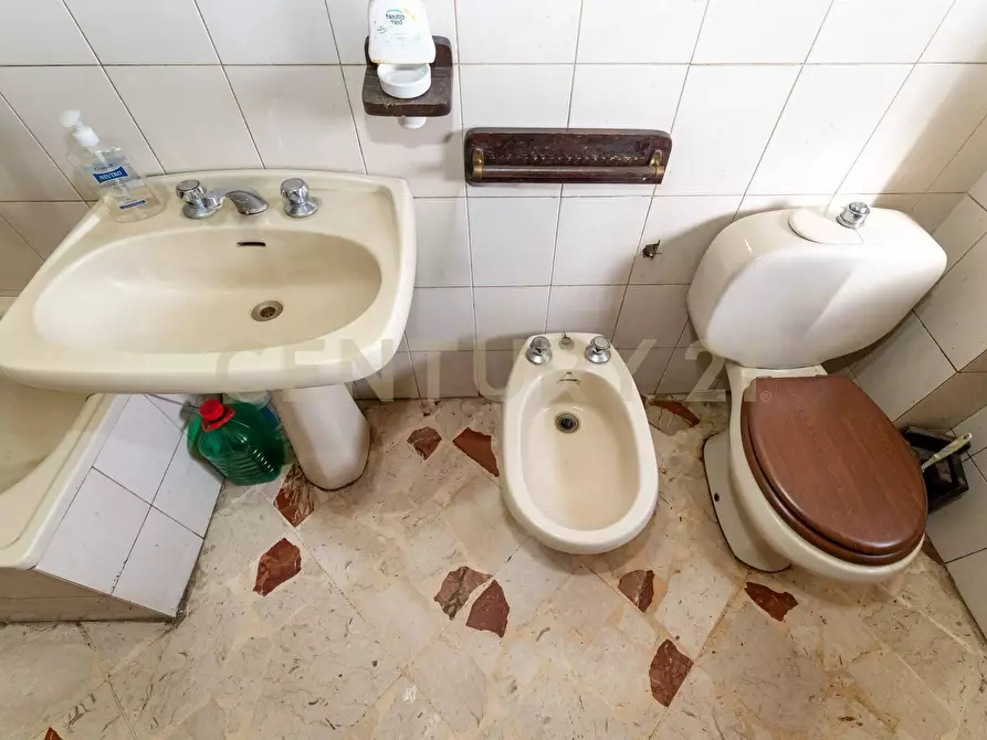 Immagine 14 di Appartamento in vendita  in Via Salvatore Quasimodo 7 a Gravina Di Catania