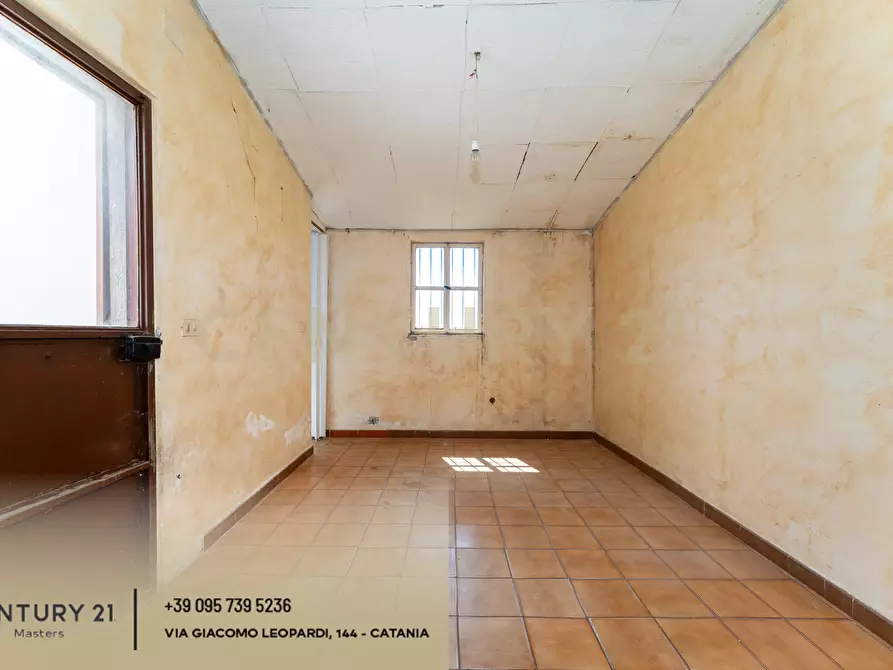 Immagine 87 di Quadrilocale in vendita  in Stradale Cravone 105 a Catania
