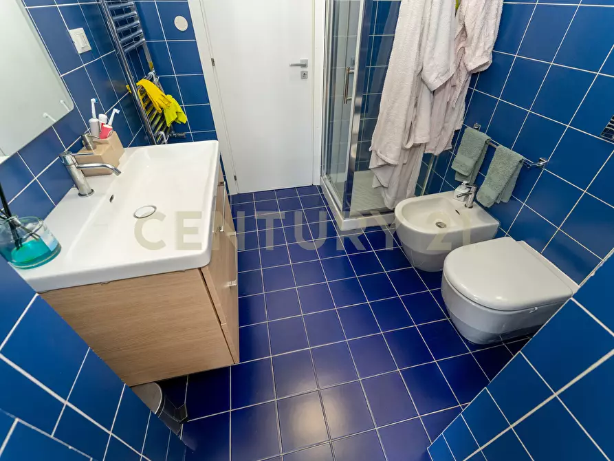 Immagine 48 di Attico in vendita  in Via Vincenzo Giuffrida 203 a Catania