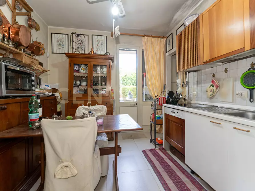Immagine 43 di Villa in vendita  in Via Dietro Serra 2 a Viagrande