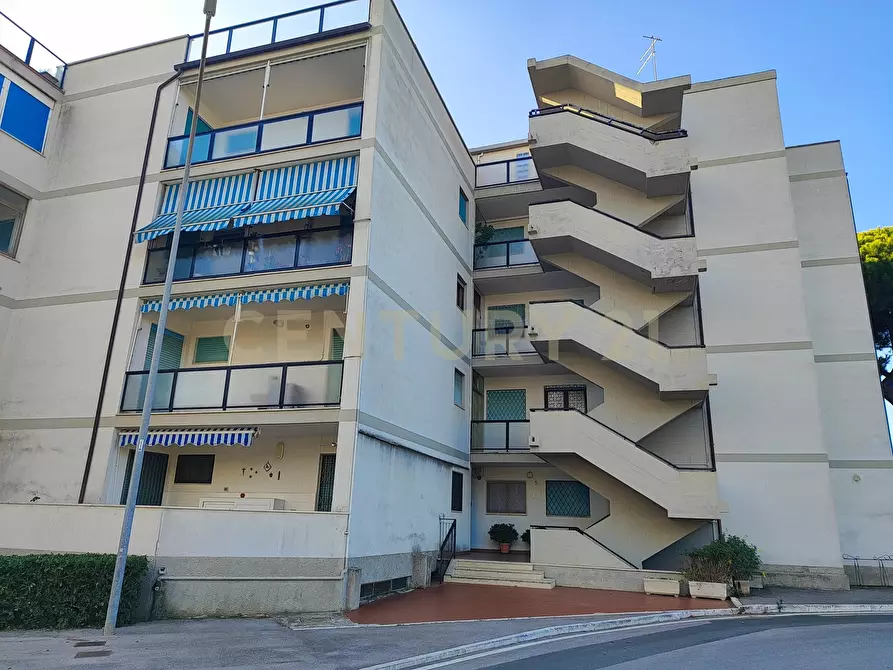 Immagine 24 di Quadrilocale in vendita  in Via Bartoli 5 a Follonica