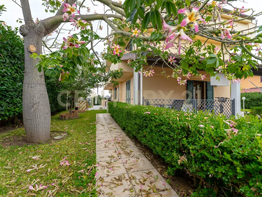 Immagine 13 di Villa in vendita  a Augusta