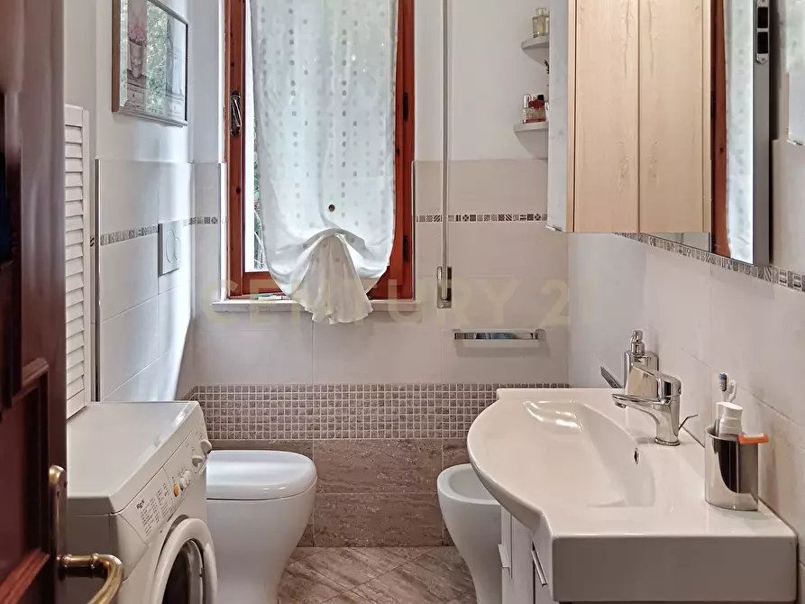 Immagine 22 di Pentalocale in vendita  in Via della Rupe 47 a Abbadia San Salvatore