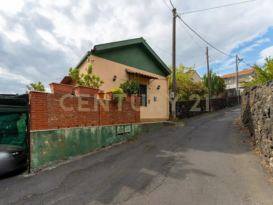 Immagine 5 di Villa in vendita  in Via di Bartolo a San Gregorio Di Catania