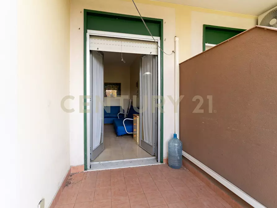 Immagine 33 di Bilocale in vendita  in Via Porticato 17 a Giardini-Naxos