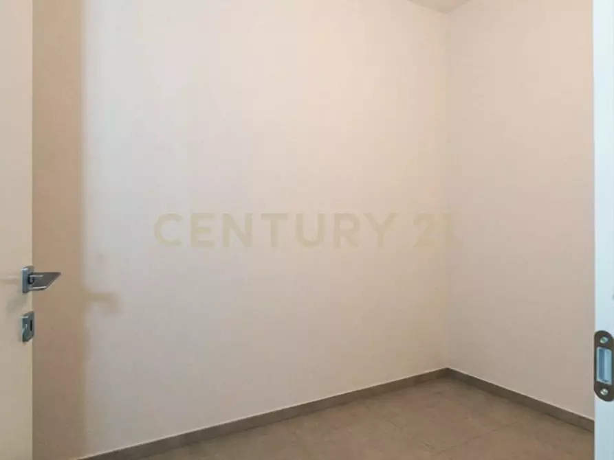 Immagine 26 di Trilocale in vendita  in Via Lo Jacono Francesco 19 a Sant'agata Li Battiati