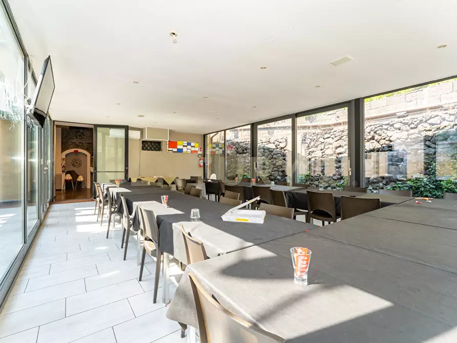 Immagine 8 di Casa indipendente in vendita  in Via Giuseppe Garibaldi 68-70-72 a Nicolosi