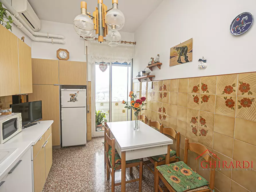 Immagine 6 di Quadrilocale in affitto  in SALITA CAMPASSO SAN NICOLA 56 a Genova