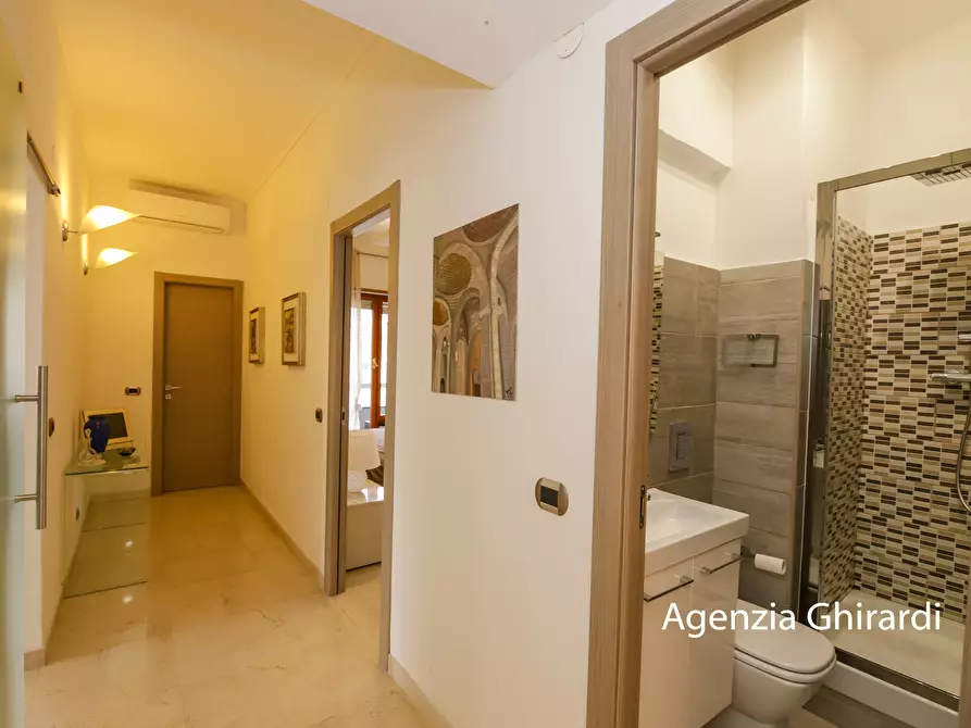 Immagine 33 di Quadrilocale in affitto  in Via Briscata 28 a Genova