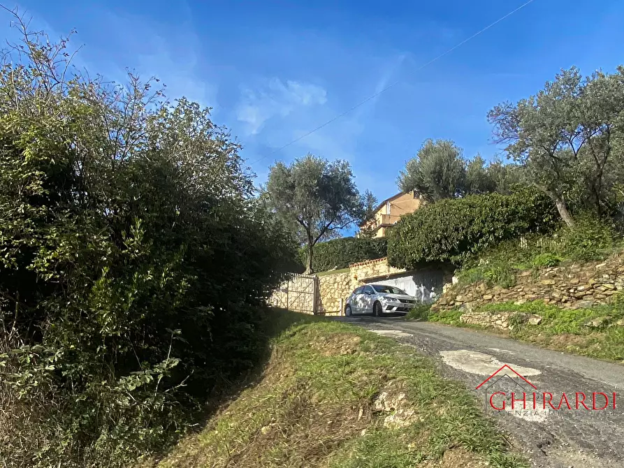 Immagine 7 di Villa in vendita  in VIA CANTALUPO a Varazze