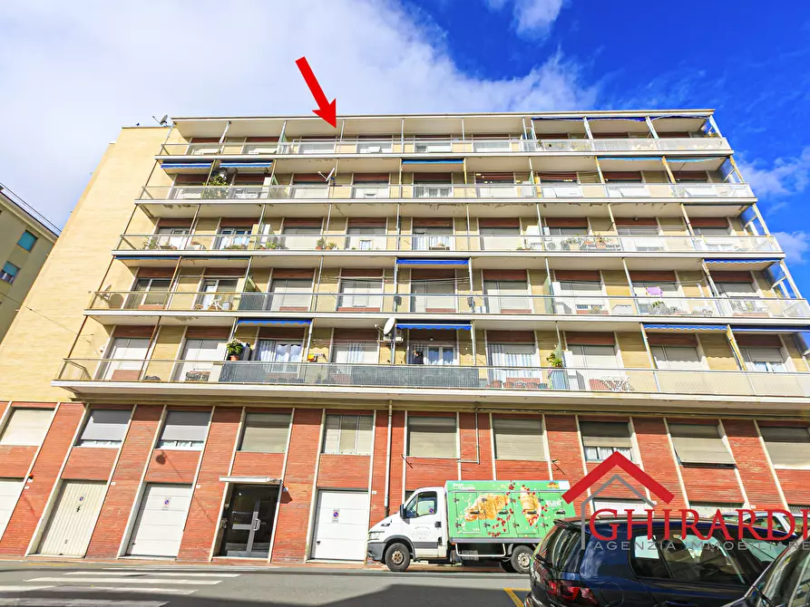 Immagine 48 di Bilocale in vendita  in Piazza Silvio Arrivabene 7a a Genova