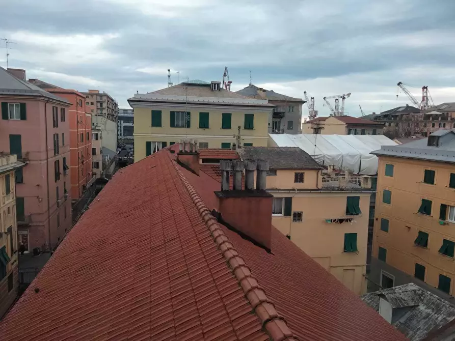 Immagine 13 di Trilocale in affitto  in Passo del Cantarena 1 a Genova