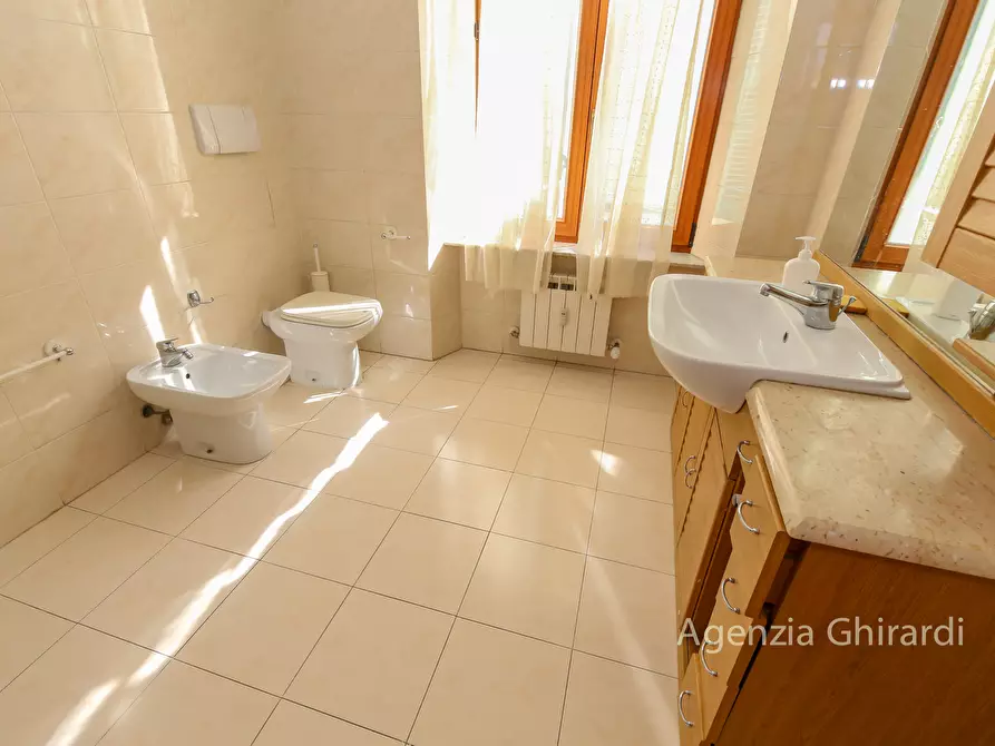 Immagine 16 di Trilocale in vendita  in VIA CHIARAVAGNA 5 a Genova