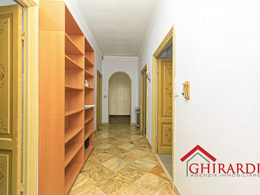 Immagine 34 di Quadrilocale in vendita  in Piazza Cristoforo Bonavino 11 a Genova