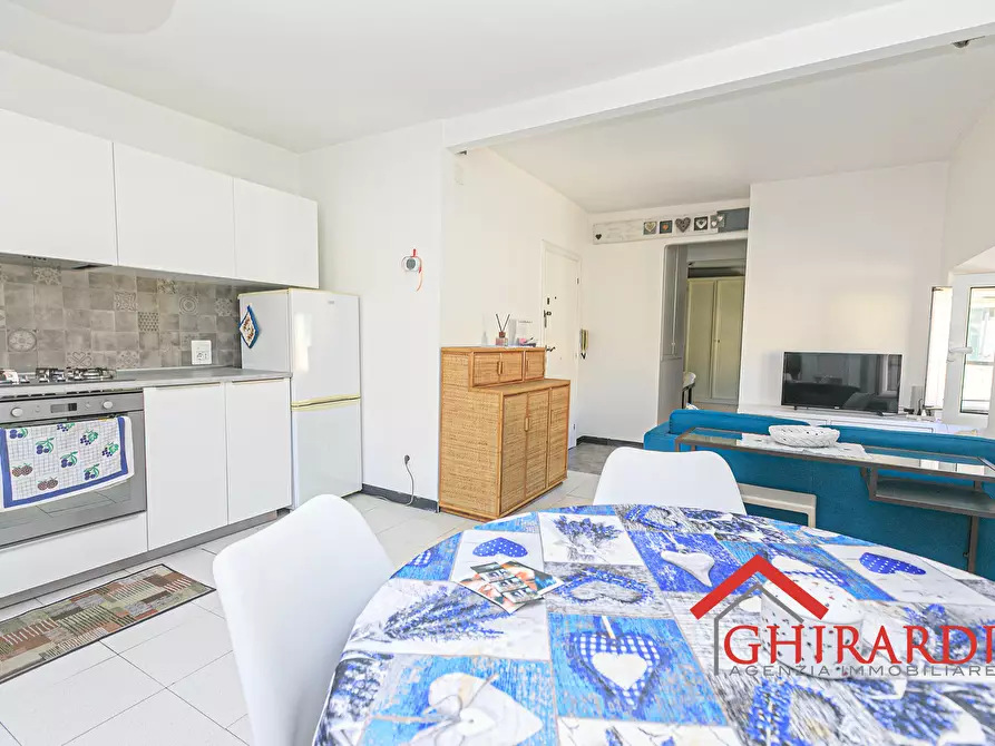 Immagine 9 di Bilocale in affitto  in VIA R.A.VIGNA 8 a Genova