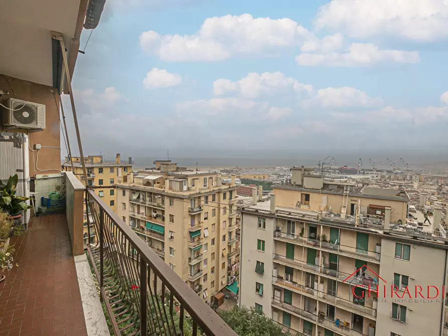 Immagine 1 di Quadrilocale in affitto  in SALITA CAMPASSO SAN NICOLA 56 a Genova