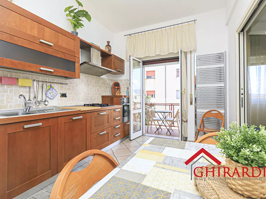 Immagine 12 di Trilocale in affitto  in Via Antonio Sant'Elia 190 a Genova