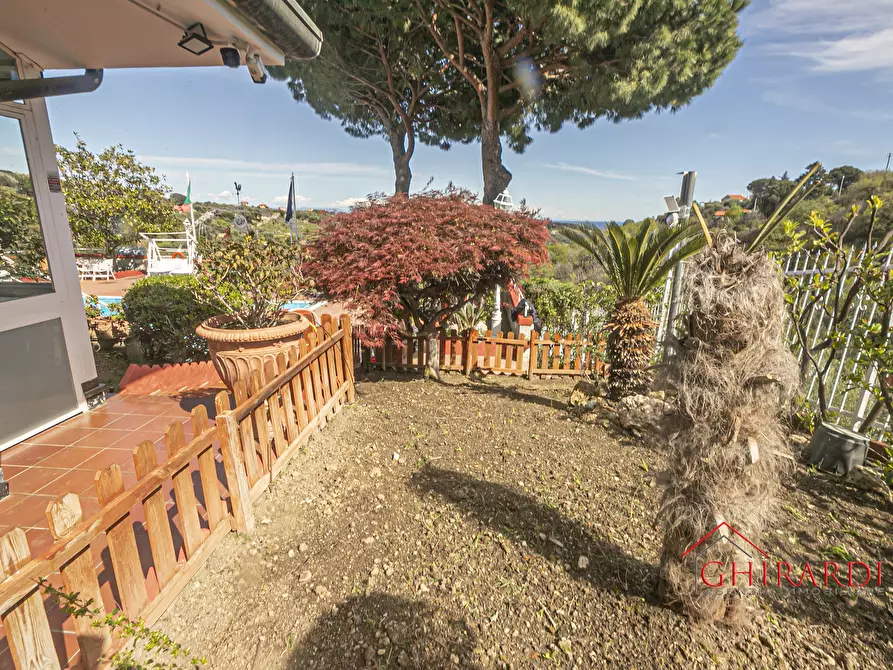 Immagine 94 di Villa in vendita  in VIA PECORILE a Celle Ligure