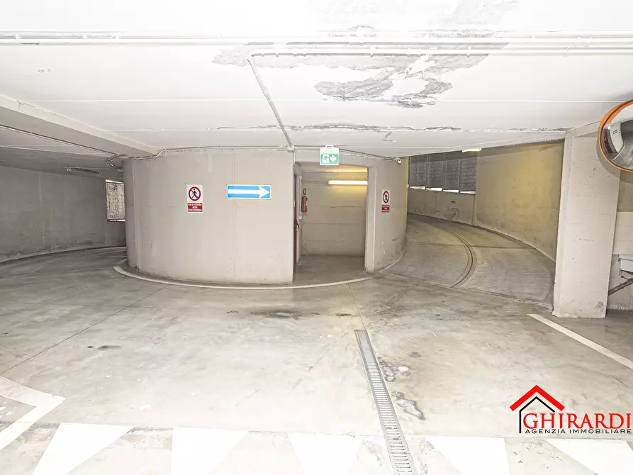 Immagine 14 di Garage in vendita  in Via Emanuele Ferro a Genova