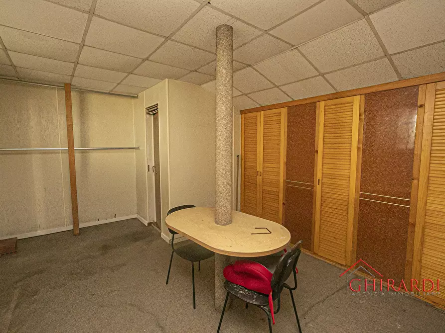 Immagine 15 di Magazzino in vendita  in VIA ANDREA DEL SARTO 46R a Genova