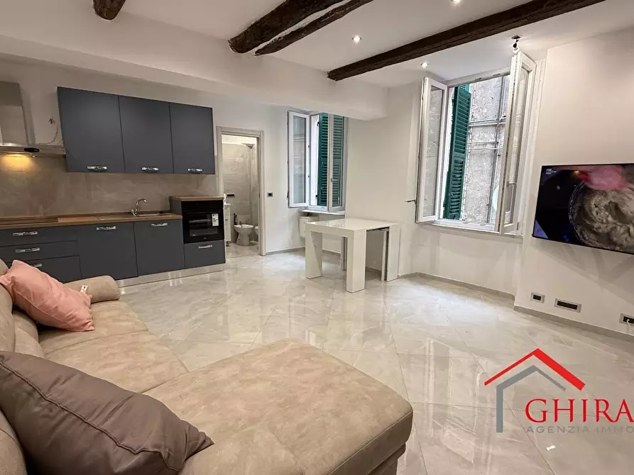 Immagine 3 di Bilocale in vendita  in VIA PAGLIA 20 a Genova